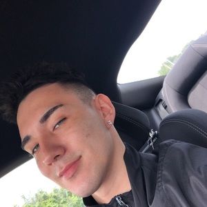 Meet your Posher, Brad